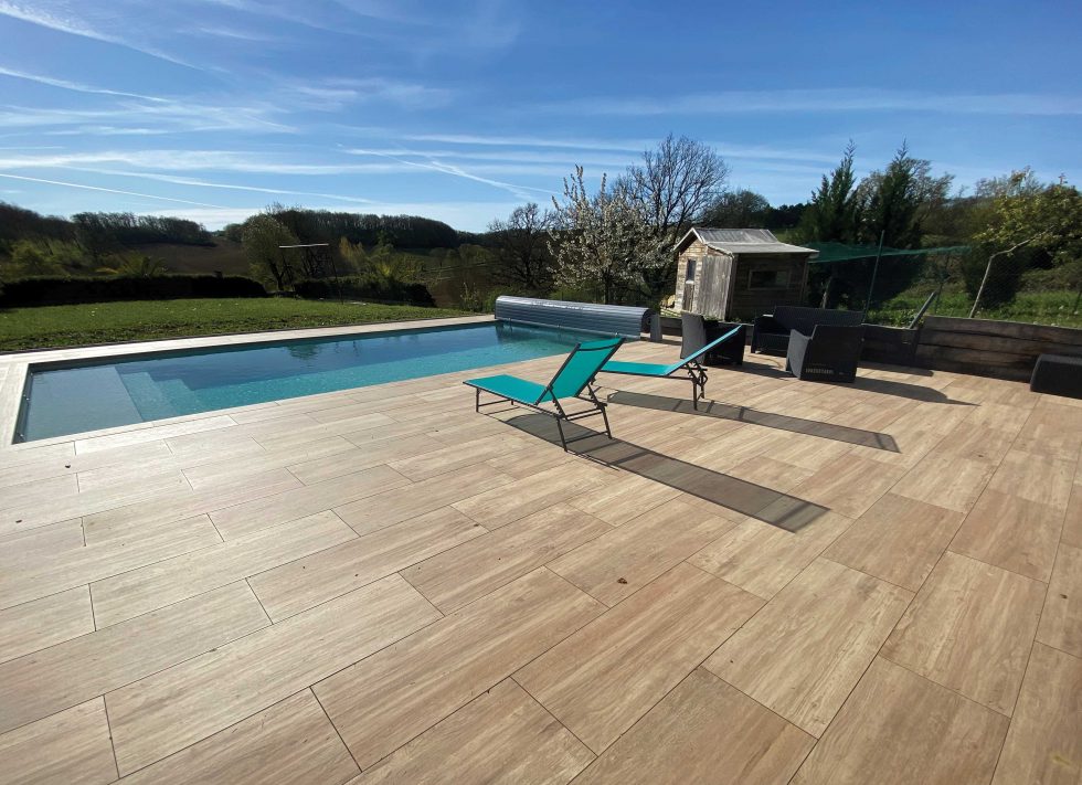 Terrasse en carrelage le choix de la durabilité et de la longévité avec