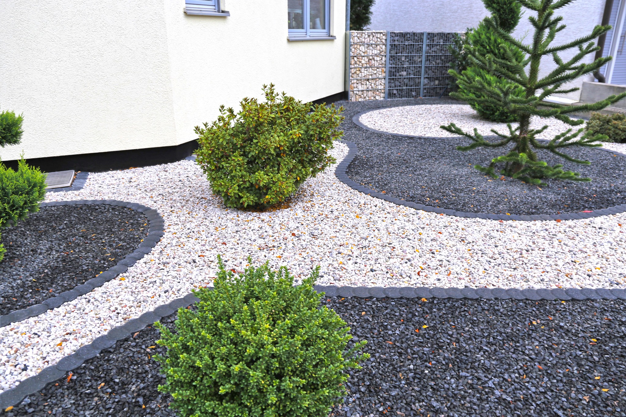 Terrasse pour votre décoration extérieur :  gravillons et galets décoratif pour jardin
